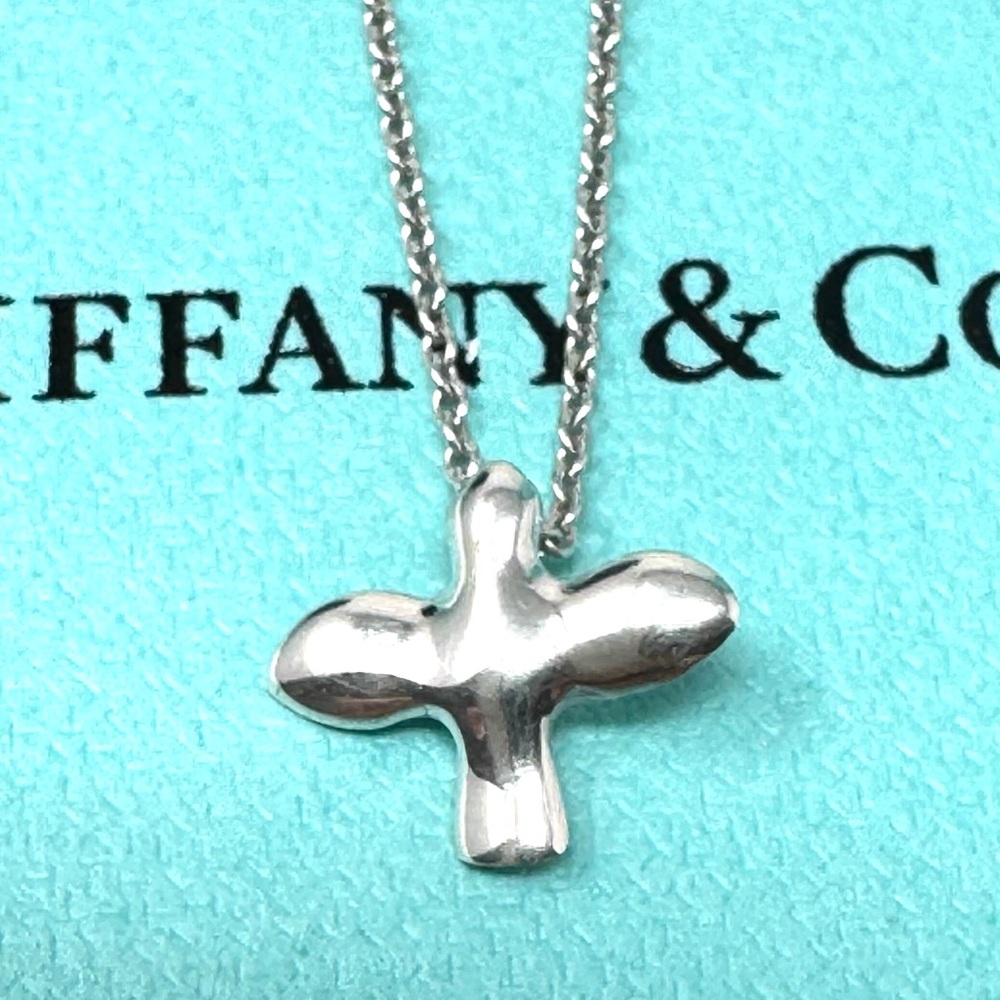 Authentic Tiffany & CO. Vintage Mini  Dove Pendant Necklace.